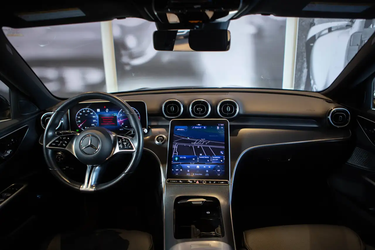 Mercedes-Benz C-Class - Image 8