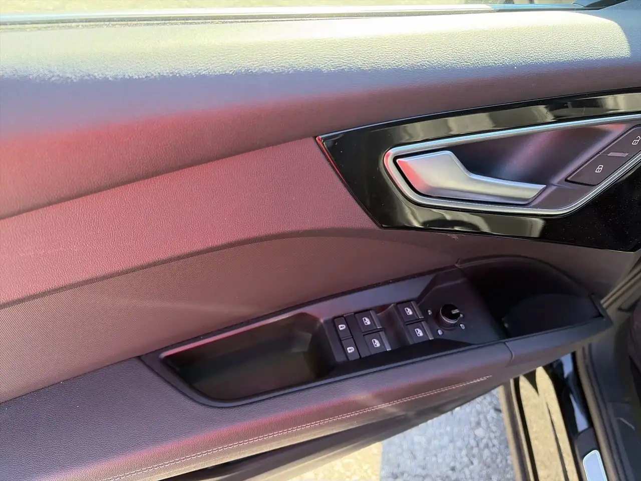 Audi Q4 e-tron - Image 21