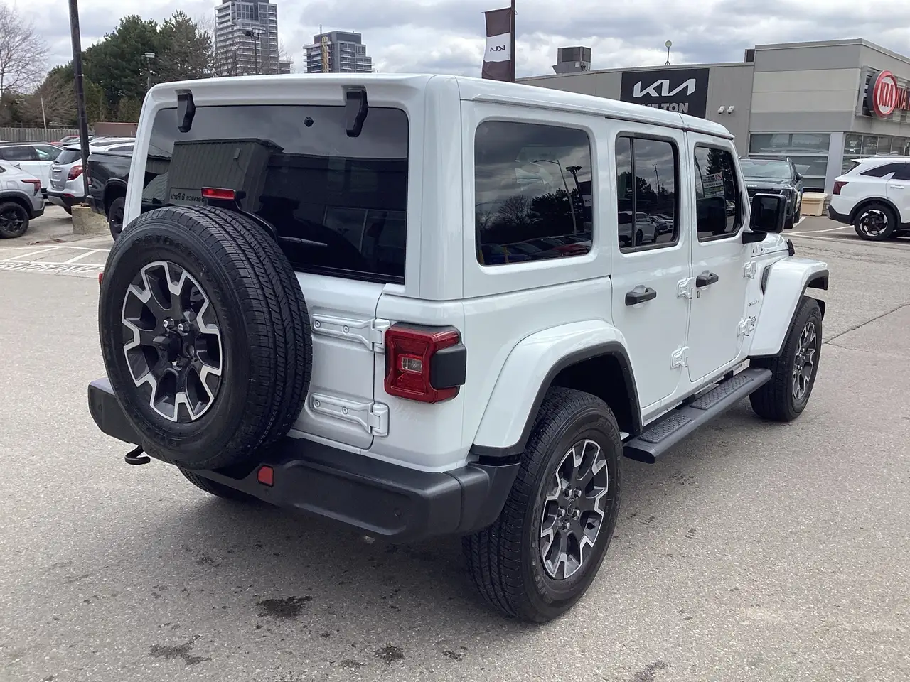 Jeep Wrangler - Image 5