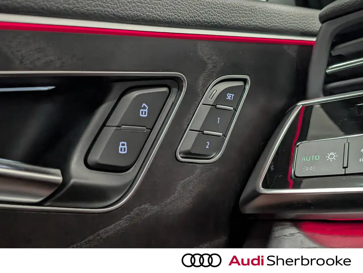 Audi Q7 - Image 24