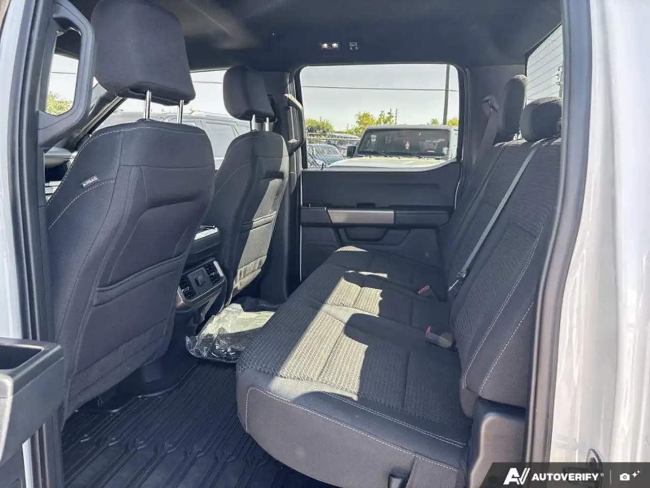 Ford F-150 - Image 23