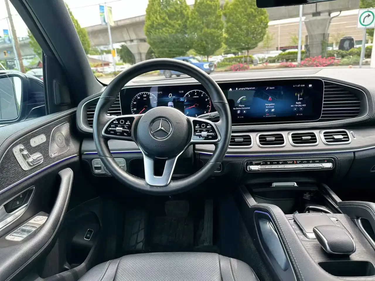 Mercedes-Benz GLE - Image 15