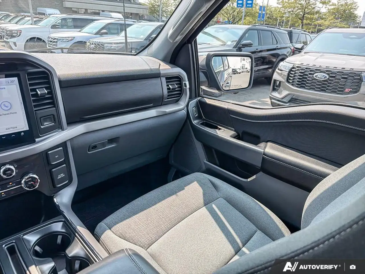 Ford F-150 - Image 25