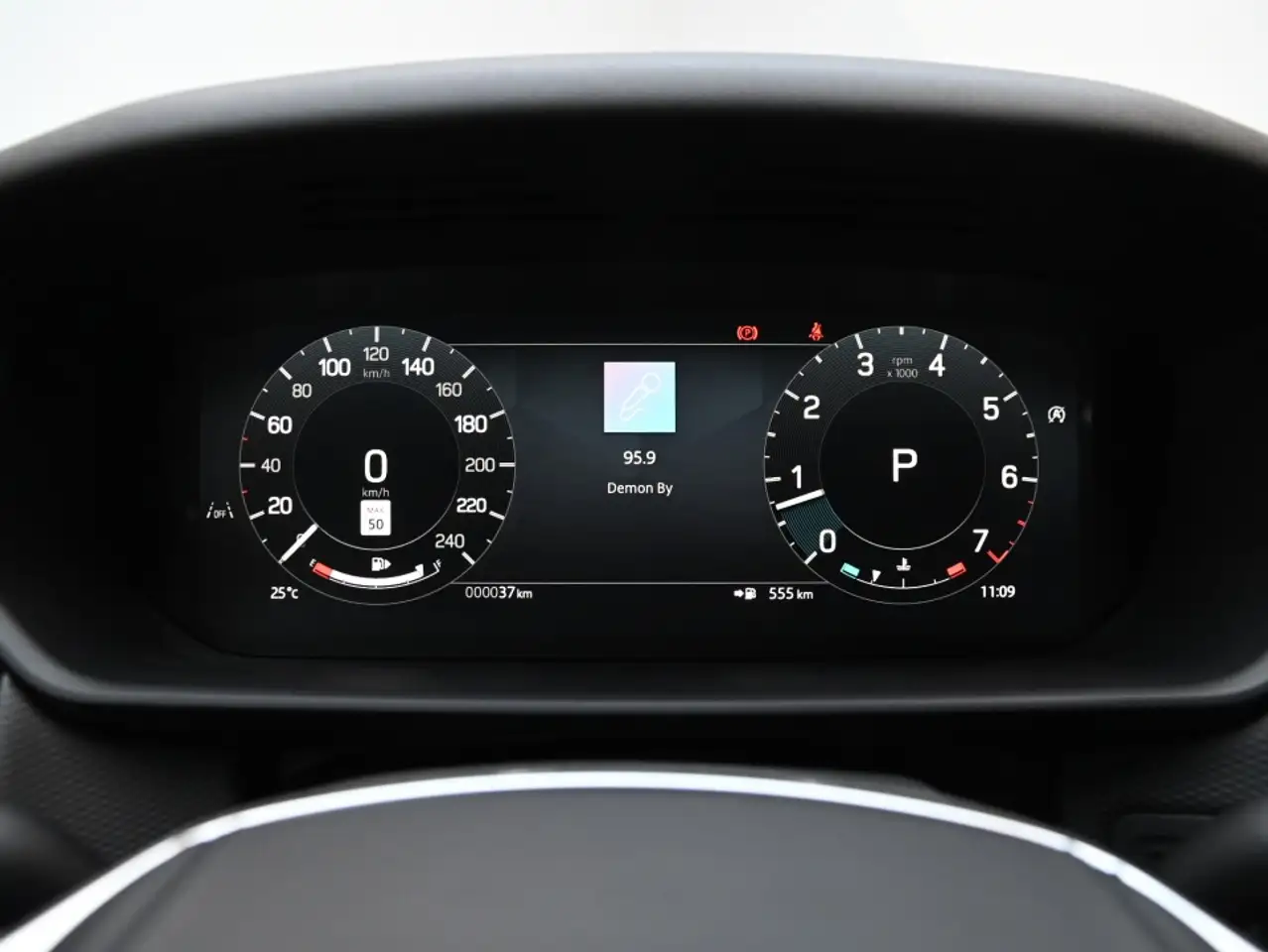 Land Rover Discovery - Image 24