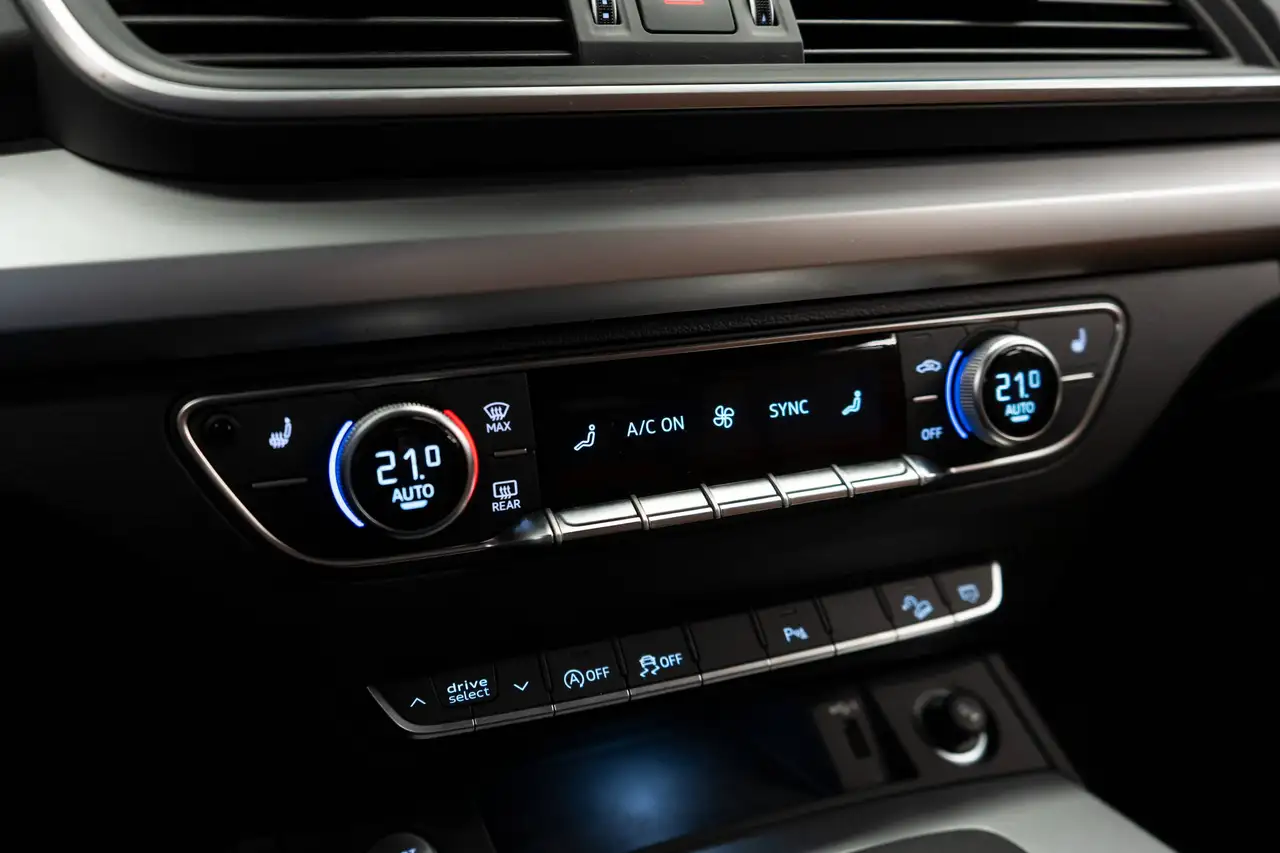 Audi Q5 - Image 19