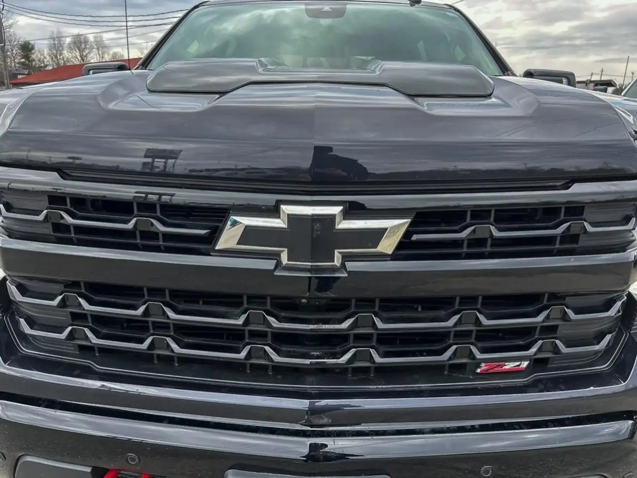 Chevrolet Silverado 1500 - Image 12