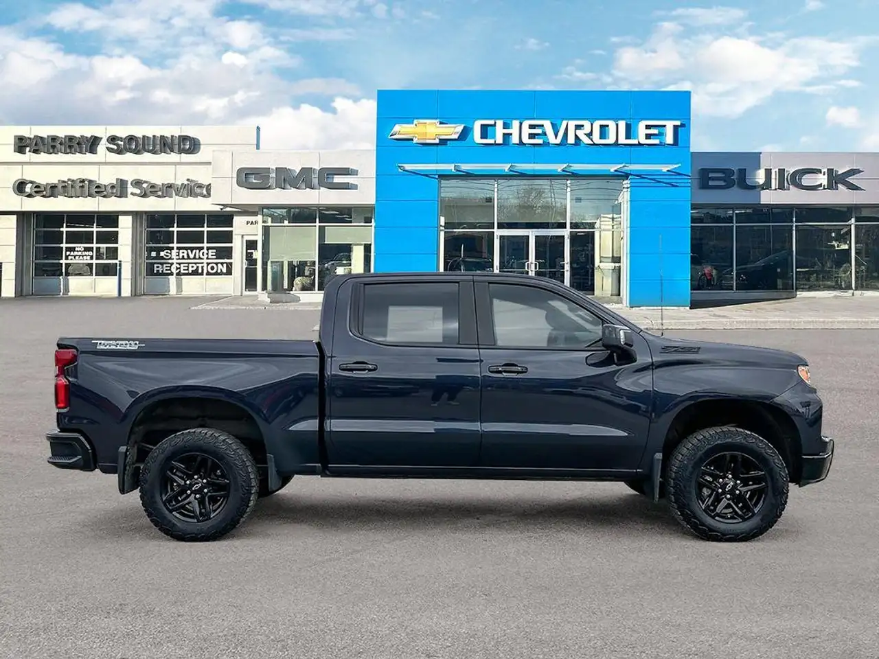 Chevrolet Silverado 1500 - Image 6