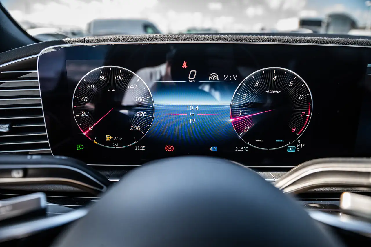 Mercedes-Benz GLE - Image 9