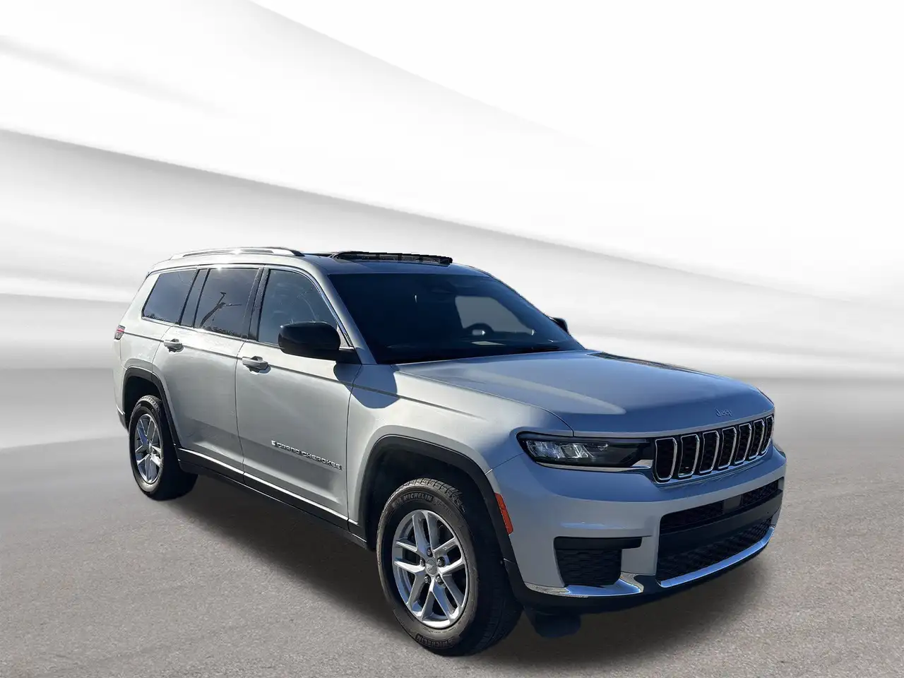 Jeep Grand Cherokee - Image 14