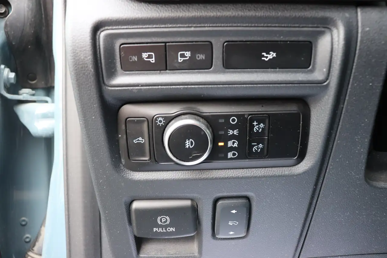Ford F-150 - Image 9