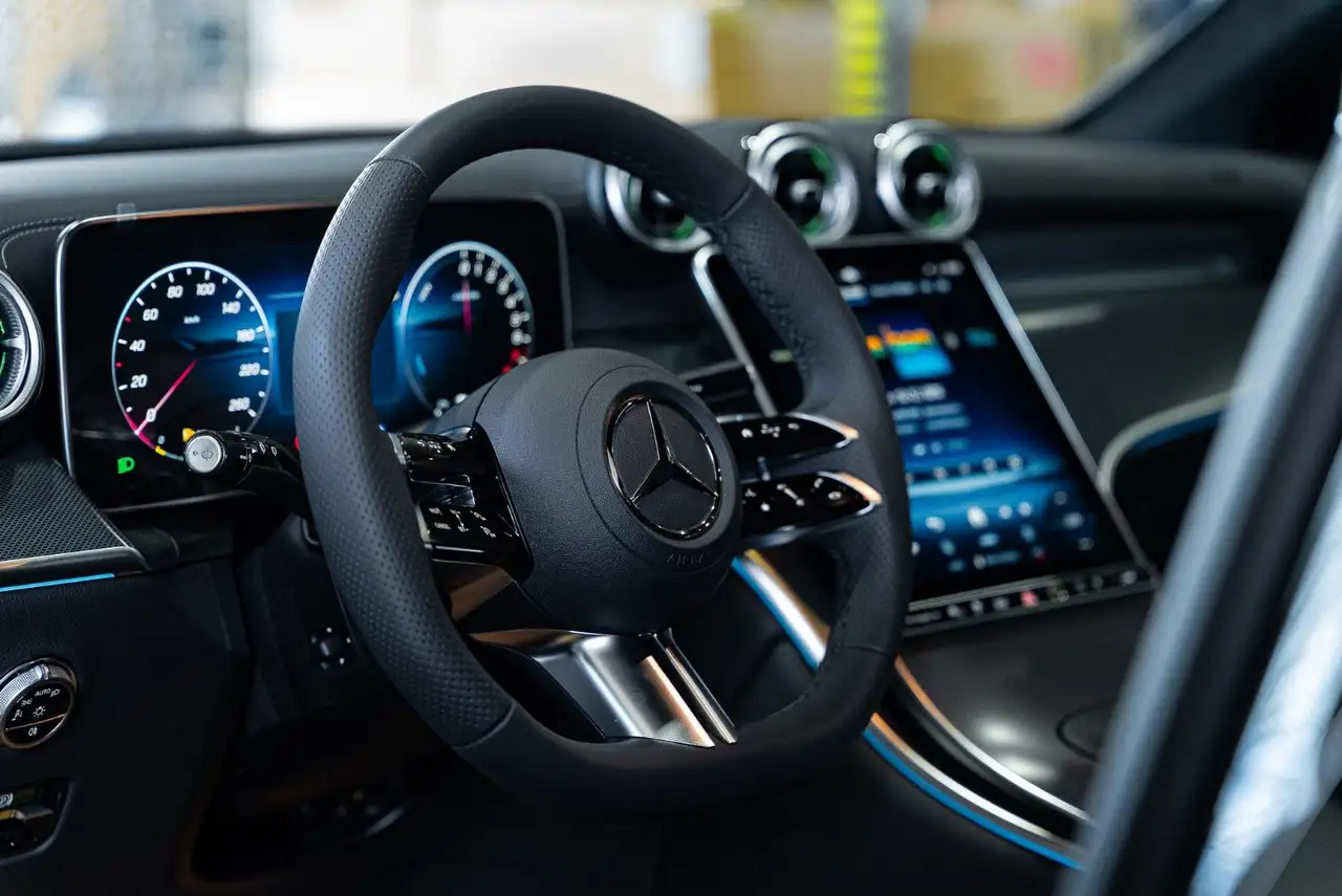 Mercedes-Benz GLC - Image 8