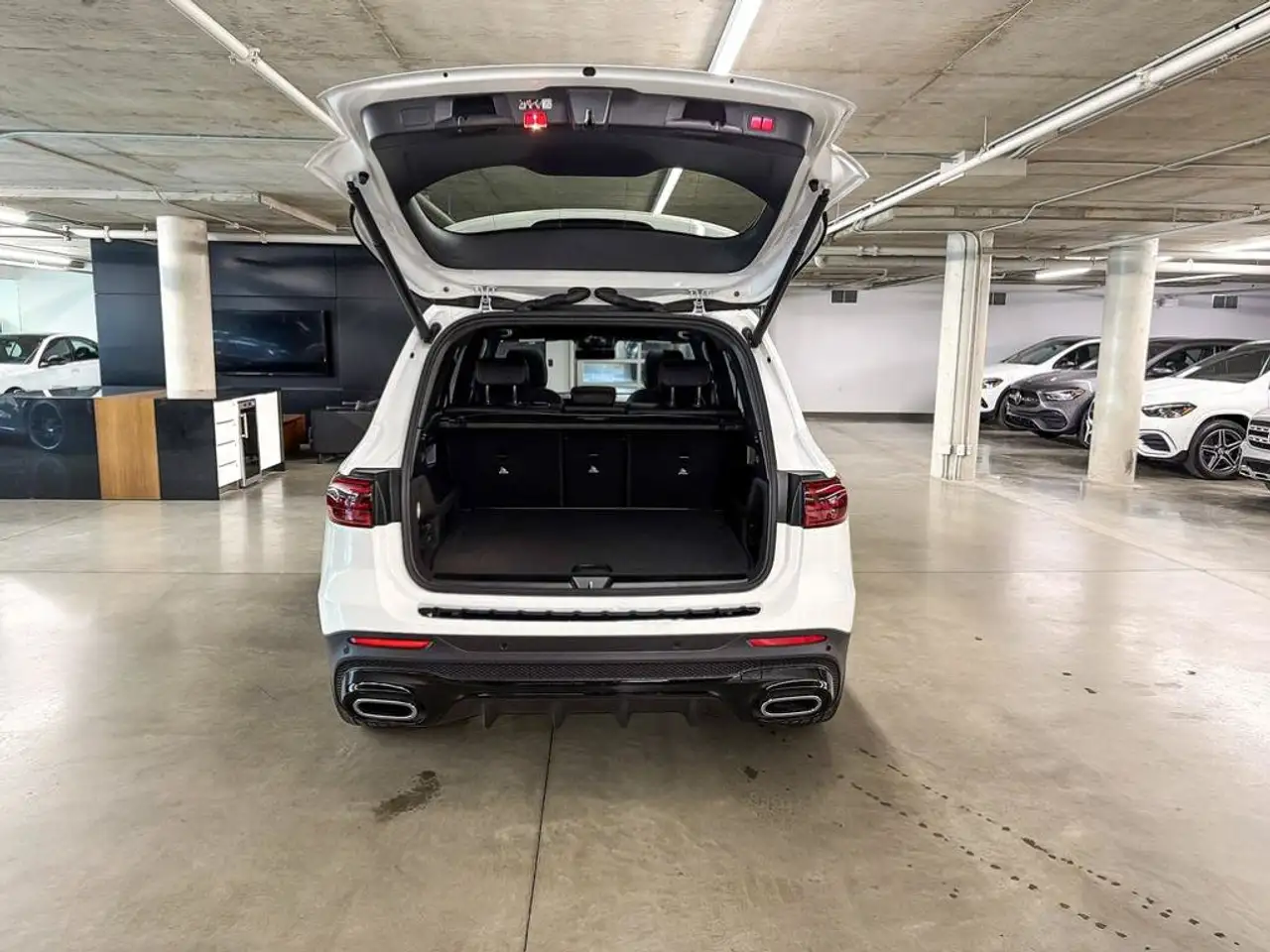 Mercedes-Benz GLB - Image 19