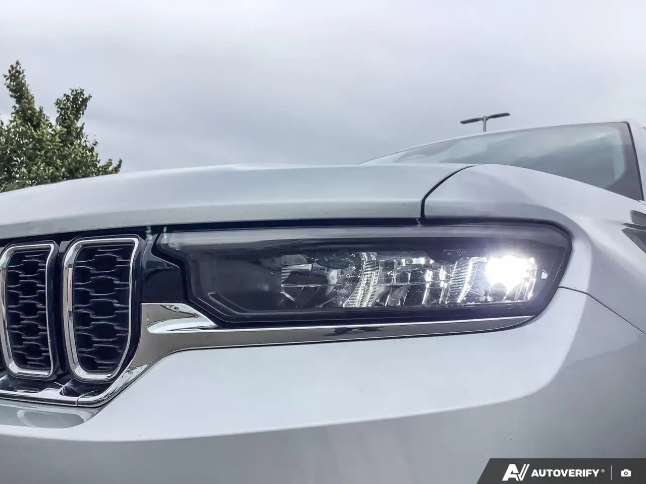 Jeep Grand Cherokee - Image 8