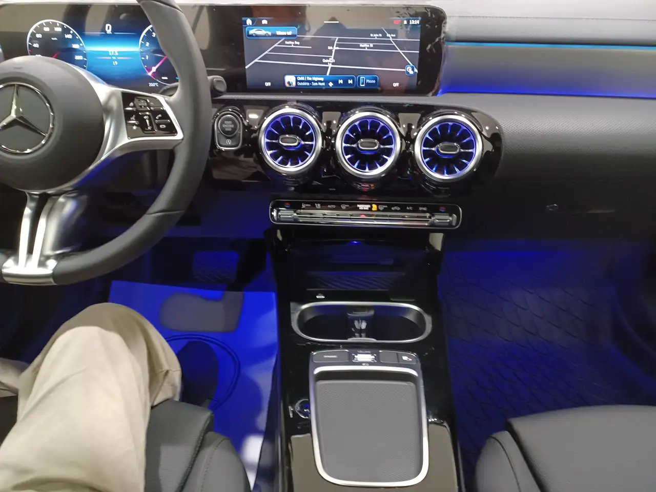 Mercedes-Benz CLA - Image 9