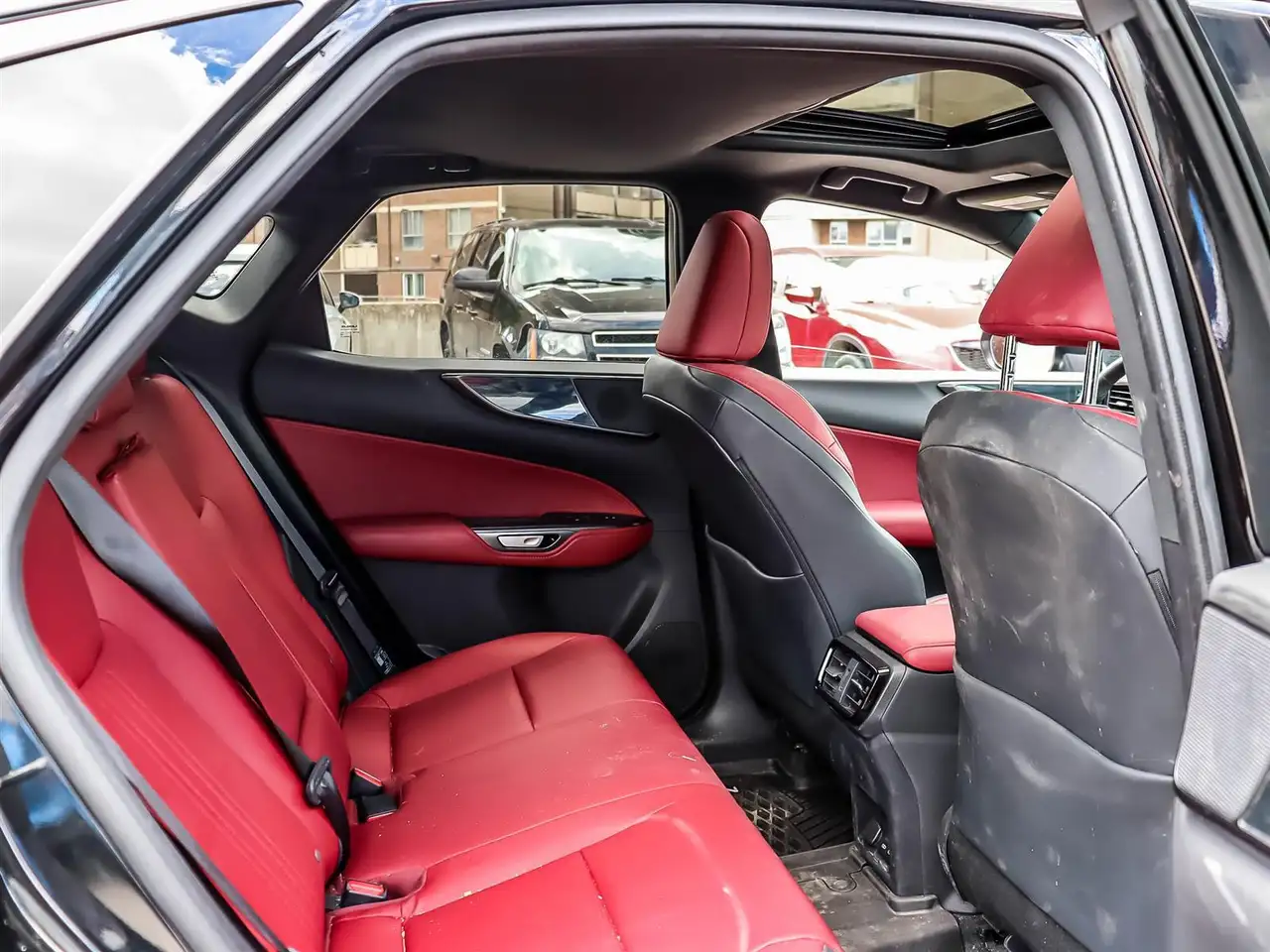 Lexus NX - Image 17