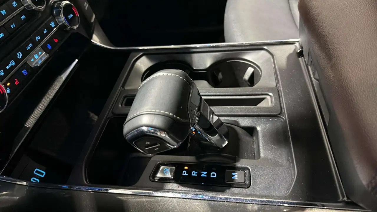 Ford F-150 - Image 30