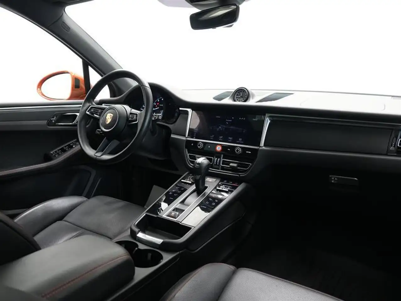 Porsche Macan - Image 20