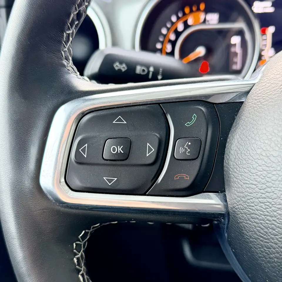 Jeep Wrangler - Image 17