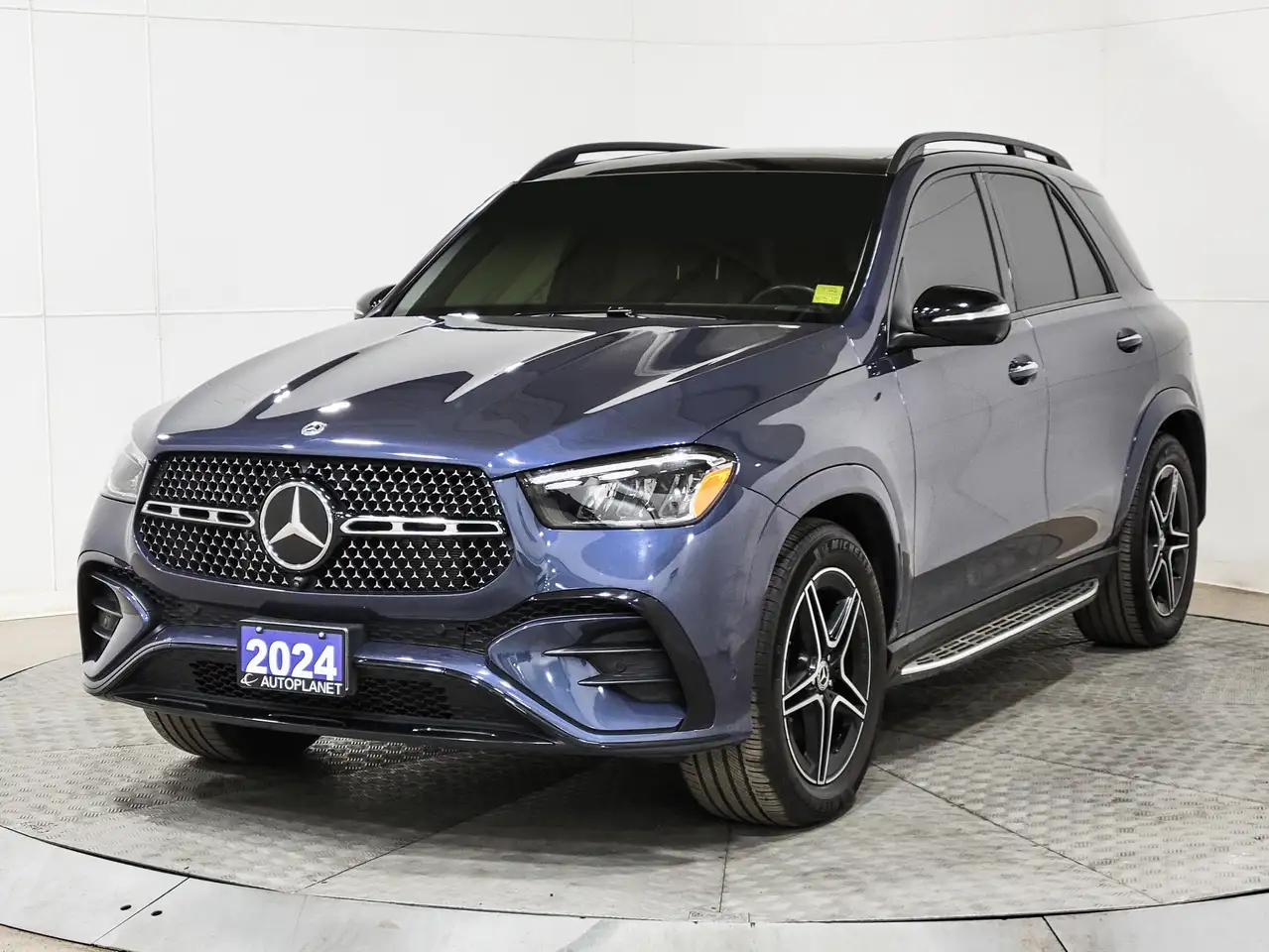 Mercedes-Benz GLE - Image 47