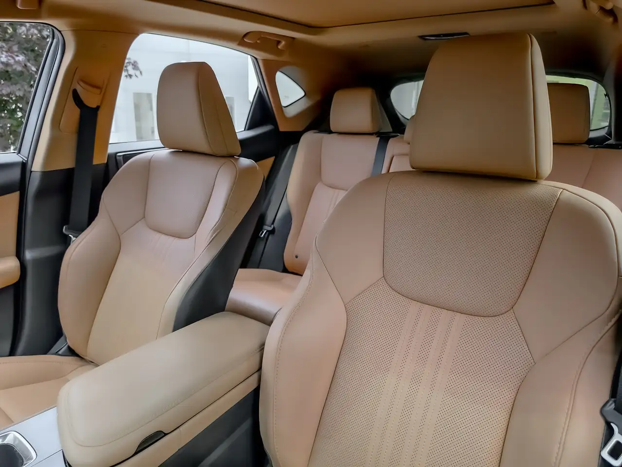 Lexus NX - Image 12