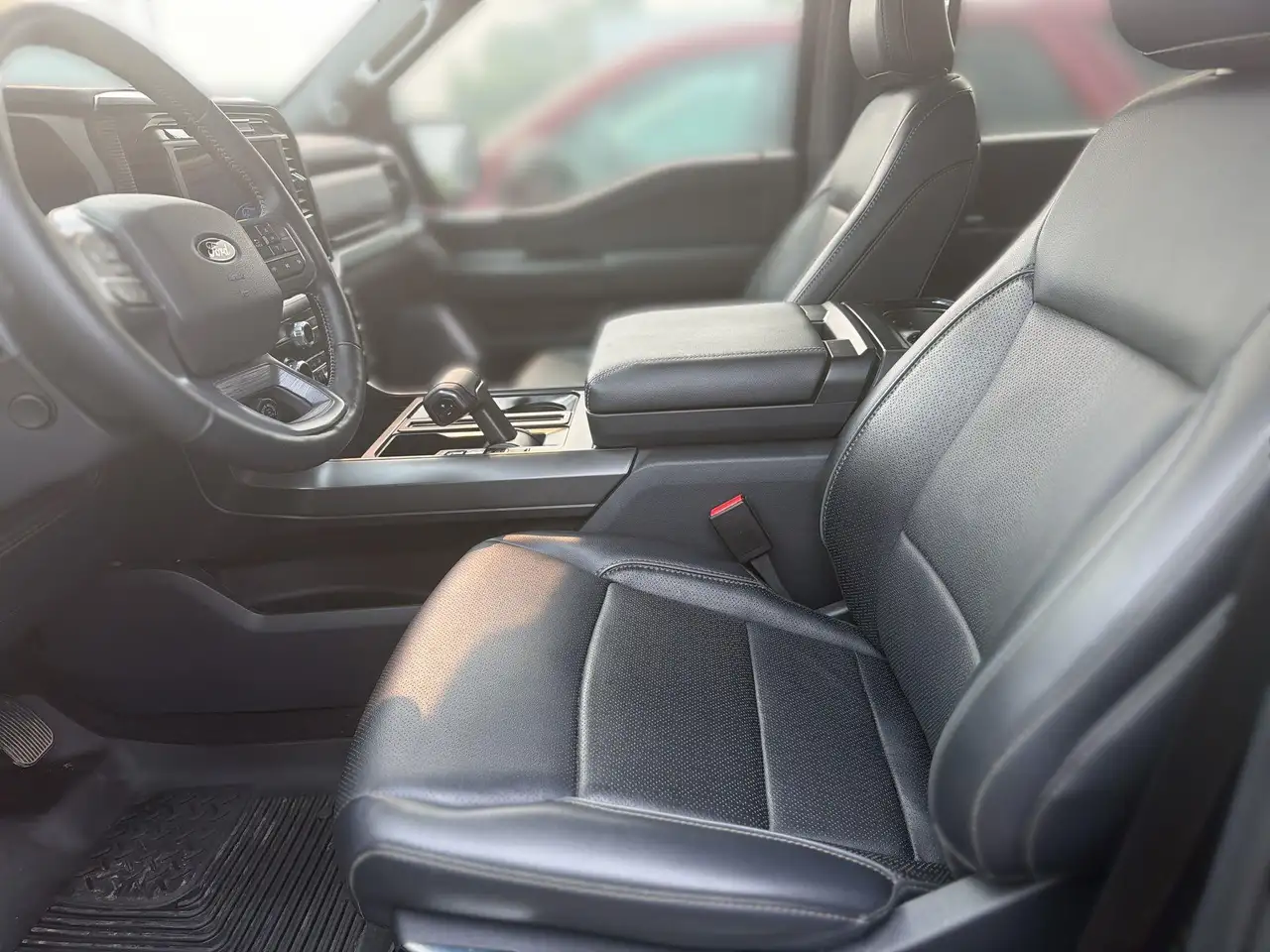 Ford F-150 - Image 11