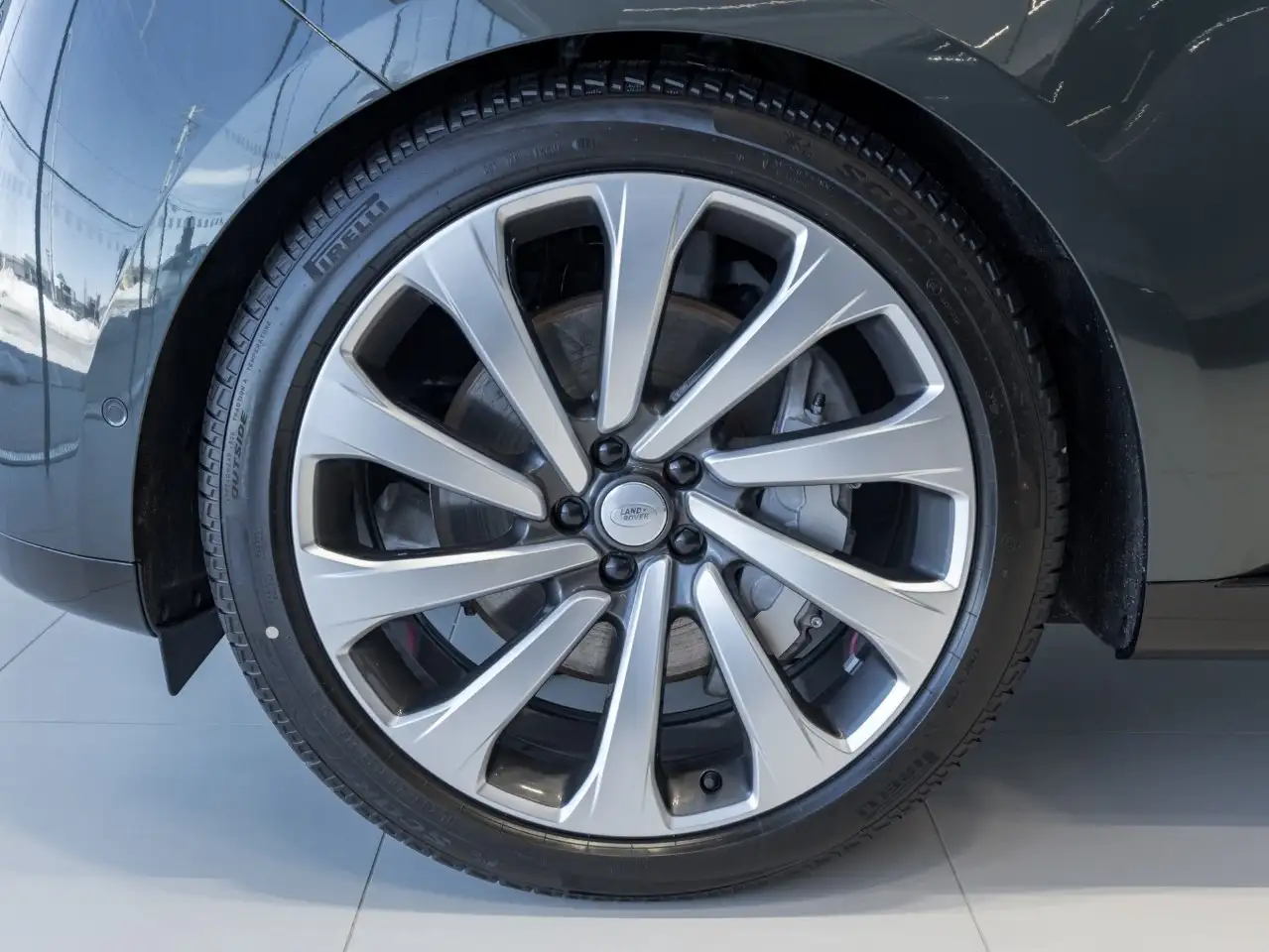 Land Rover Range Rover - Image 4