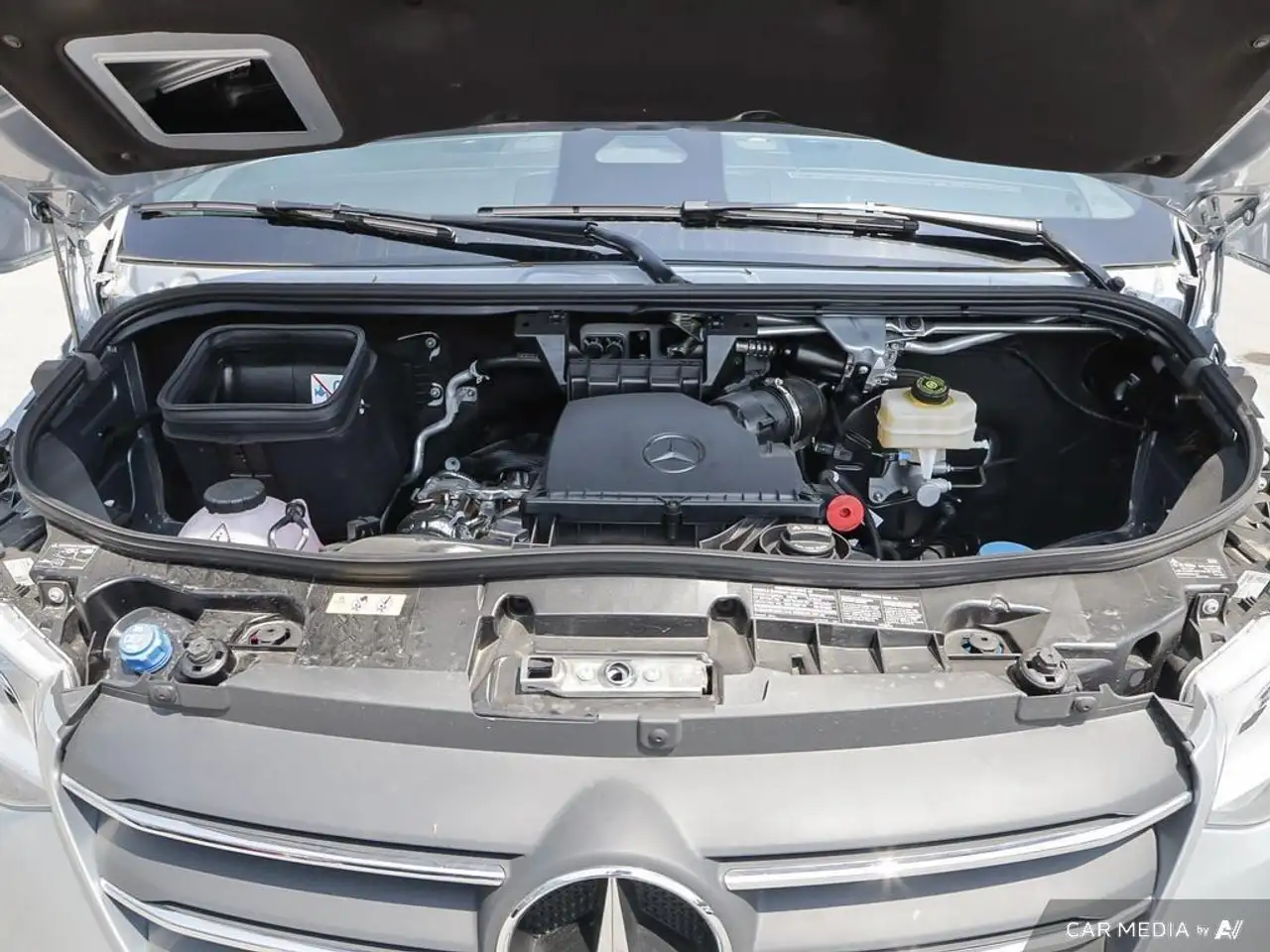 Mercedes-Benz Sprinter 2500 - Image 7