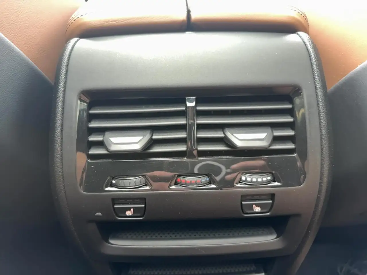 BMW X6 M - Image 25