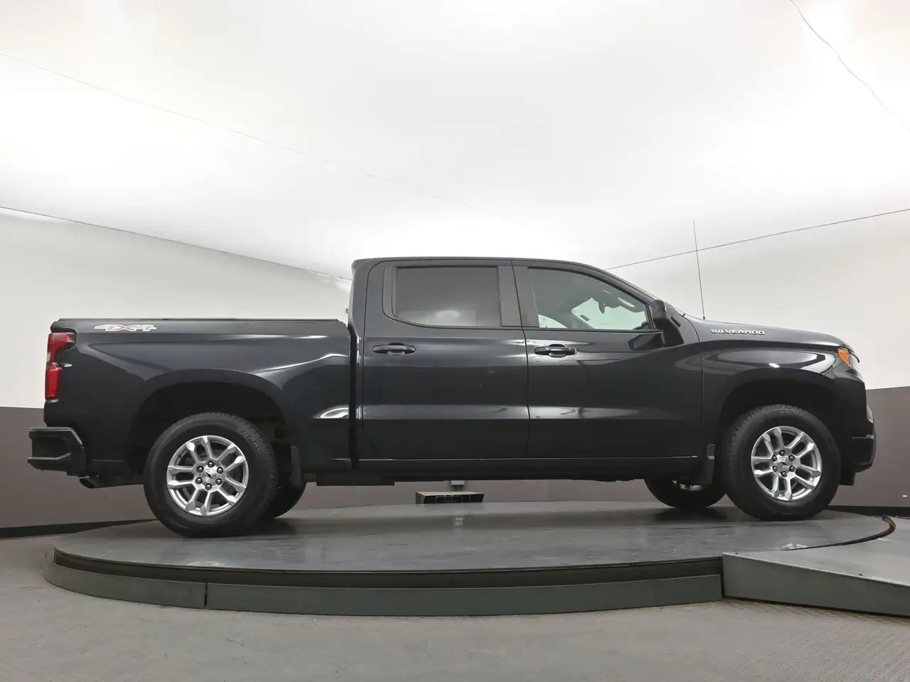 Chevrolet Silverado 1500 - Image 37