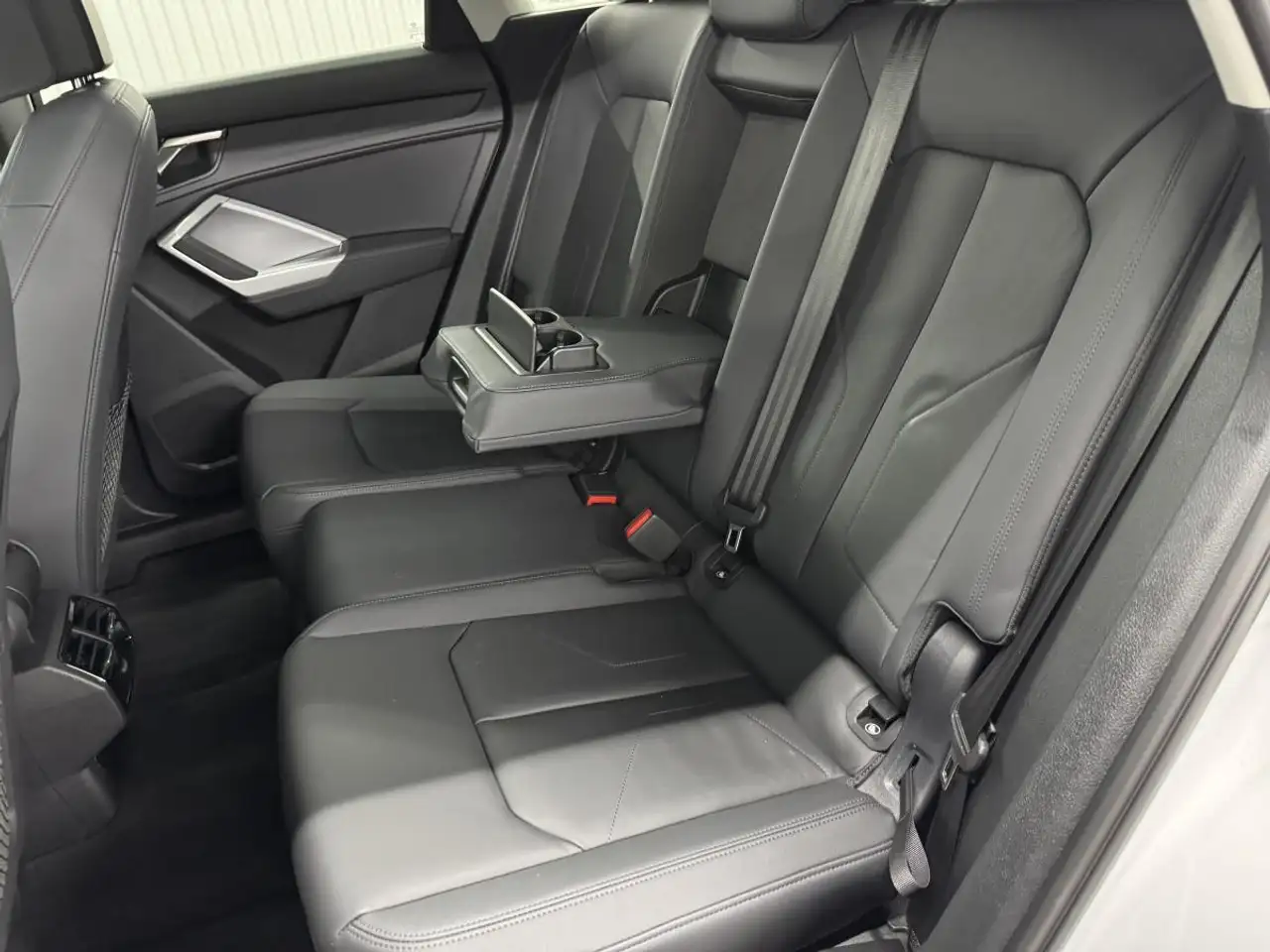Audi Q3 - Image 16