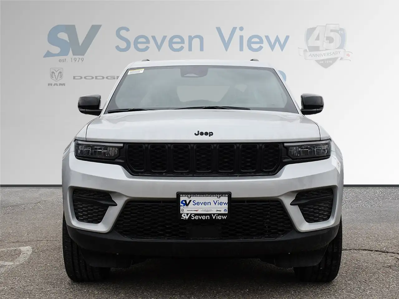 Jeep Grand Cherokee - Image 2