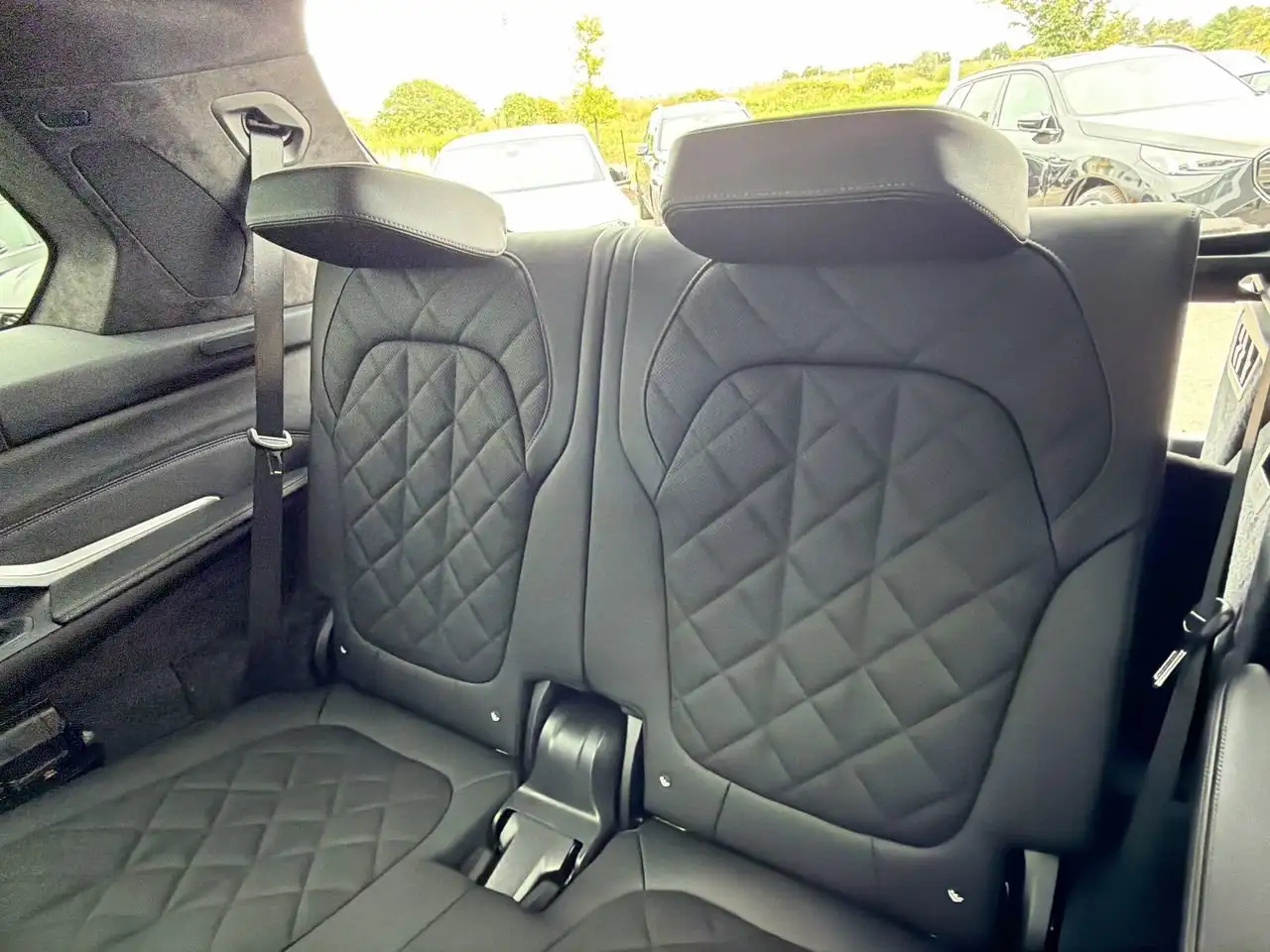 BMW X7 - Image 32