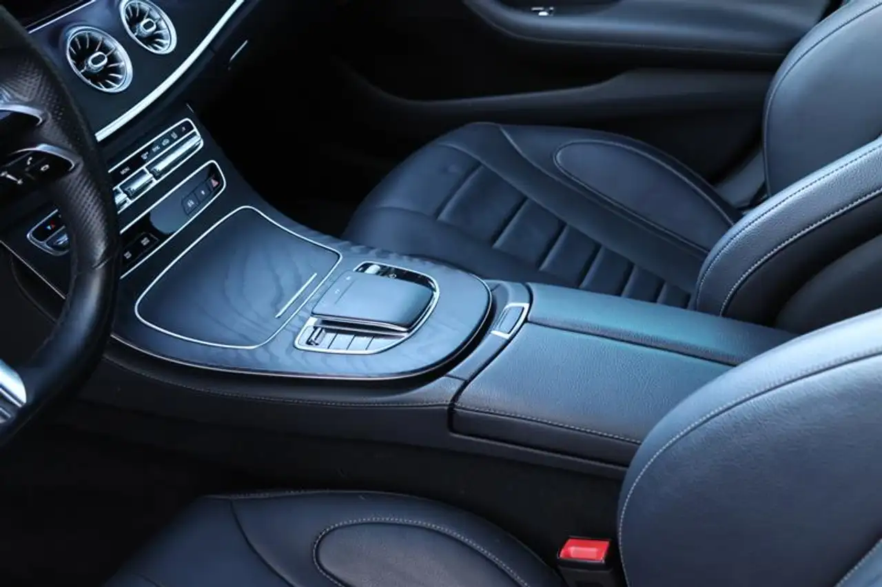 Mercedes-Benz CLS - Image 11