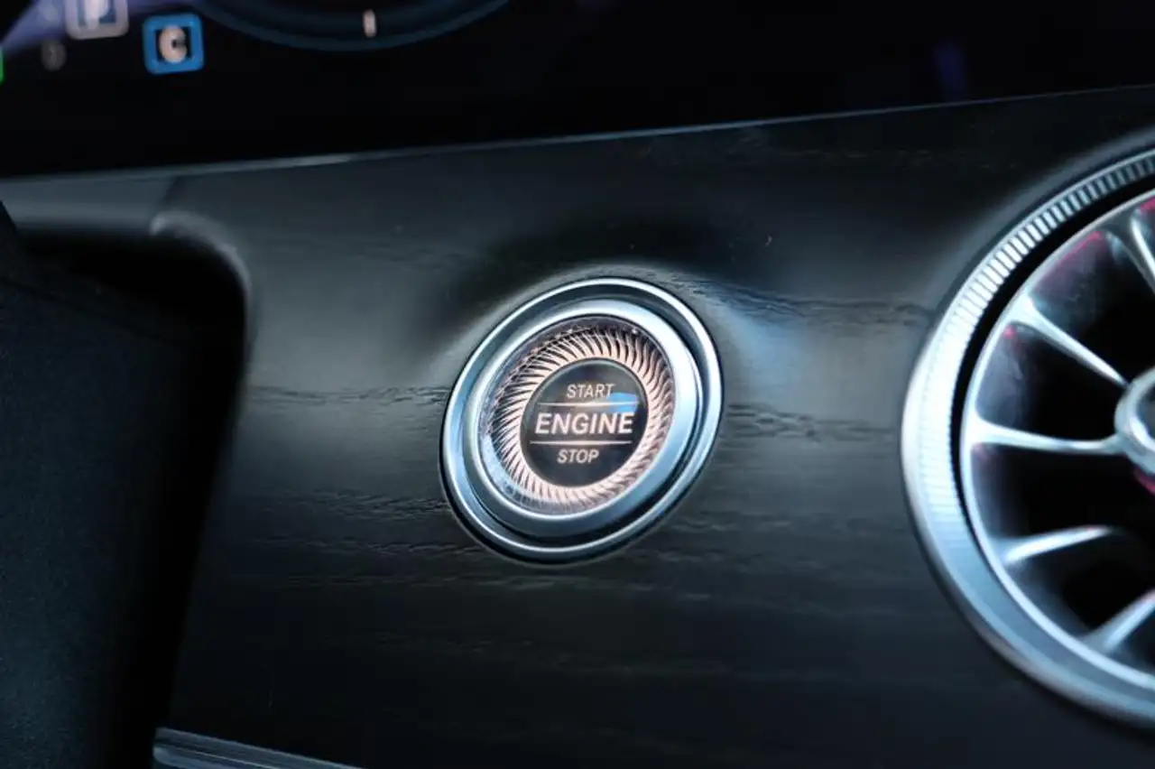 Mercedes-Benz CLS - Image 7