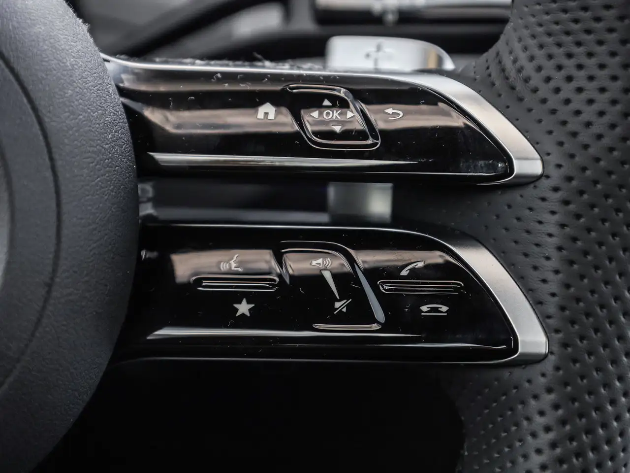 Mercedes-Benz C-Class - Image 22