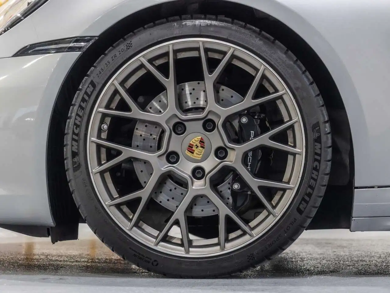 Porsche 911 - Image 6
