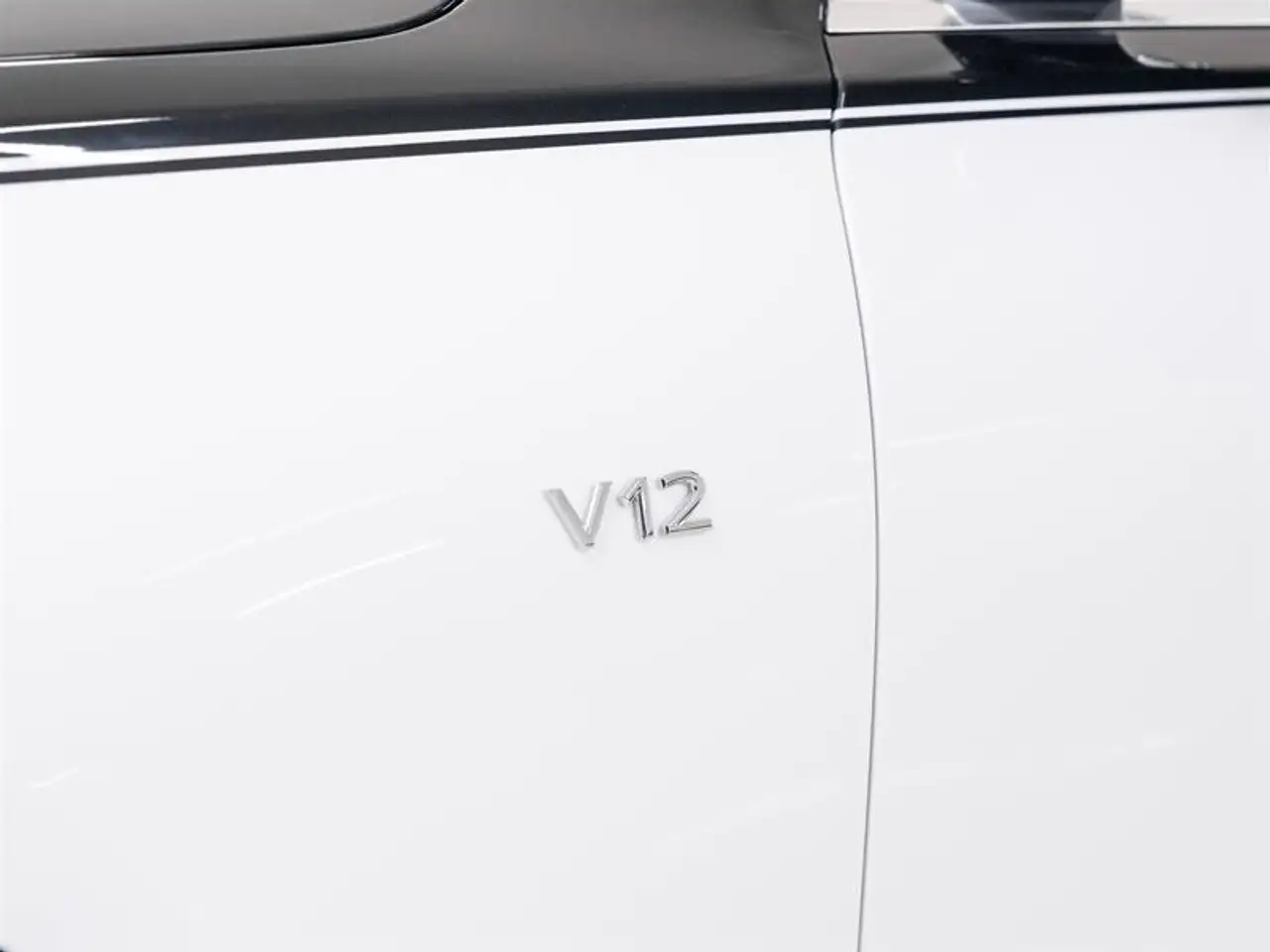 Mercedes-Benz S-Class - Image 14