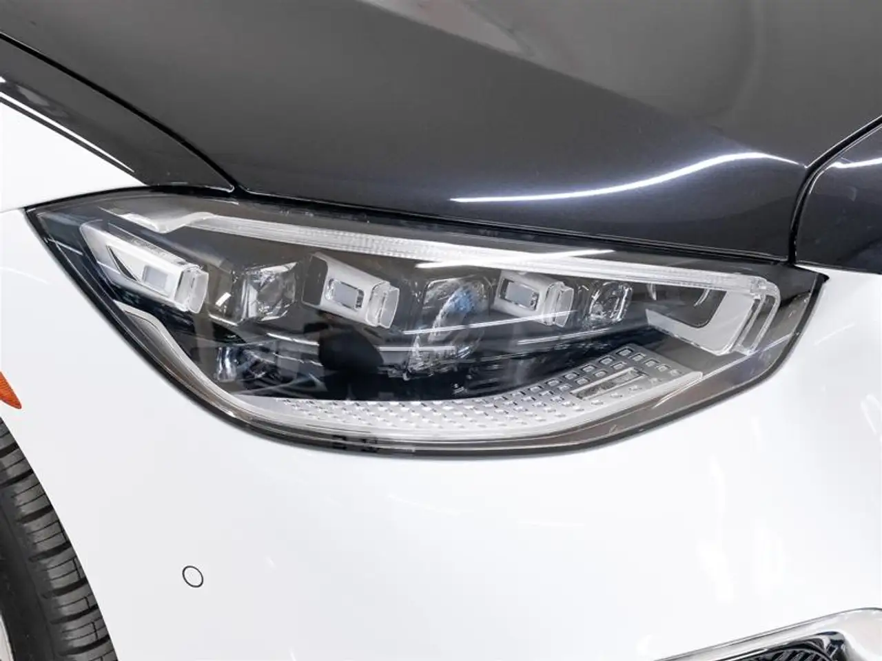 Mercedes-Benz S-Class - Image 9