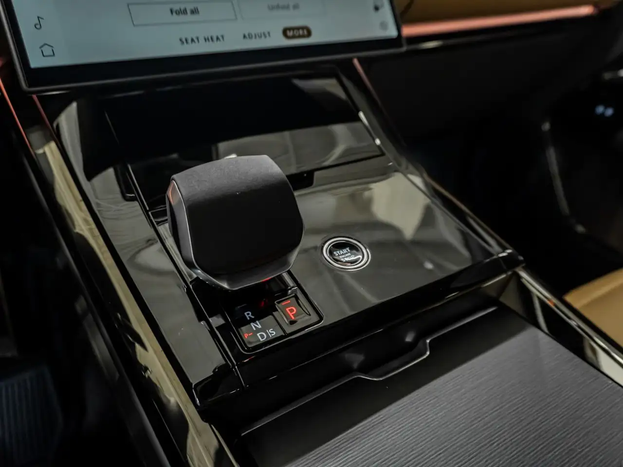 Land Rover Range Rover Sport - Image 19