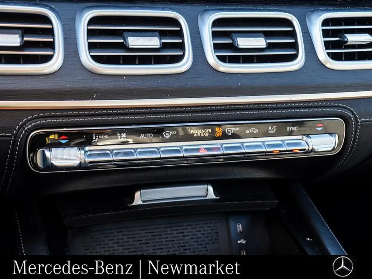 Mercedes-Benz GLE - Image 17