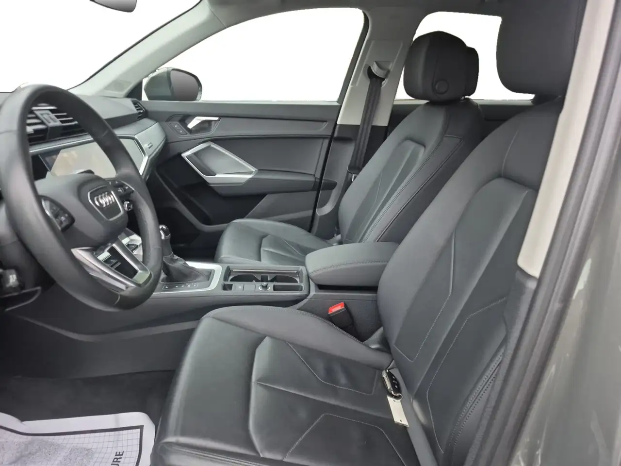 Audi Q3 - Image 9