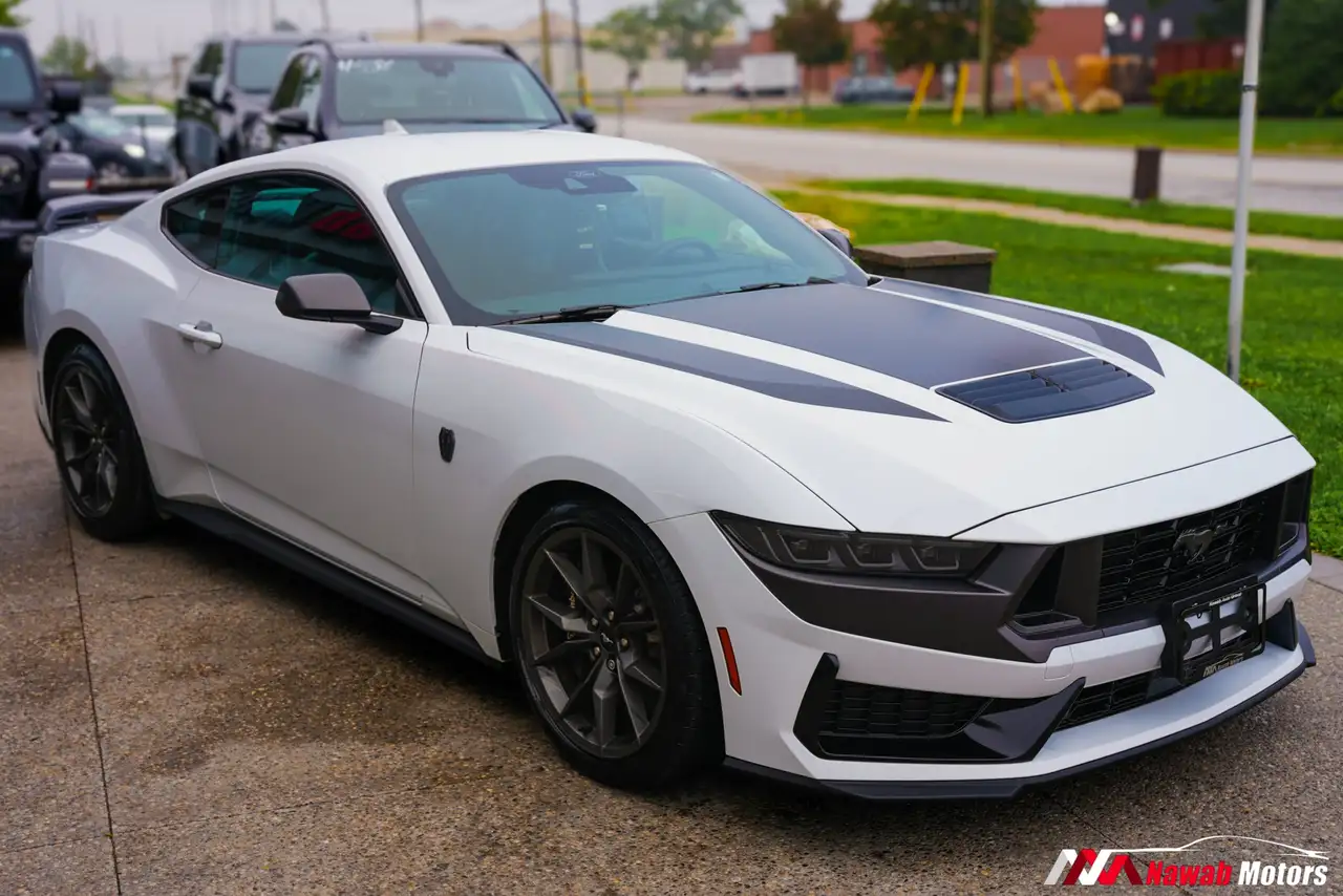 Ford Mustang - Image 7
