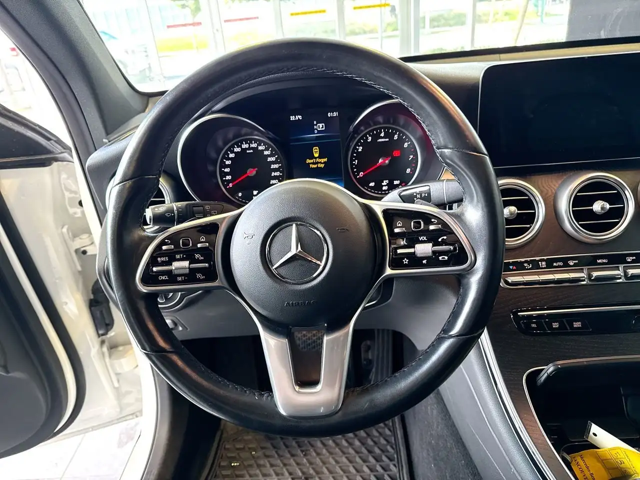 Mercedes-Benz GLC - Image 18