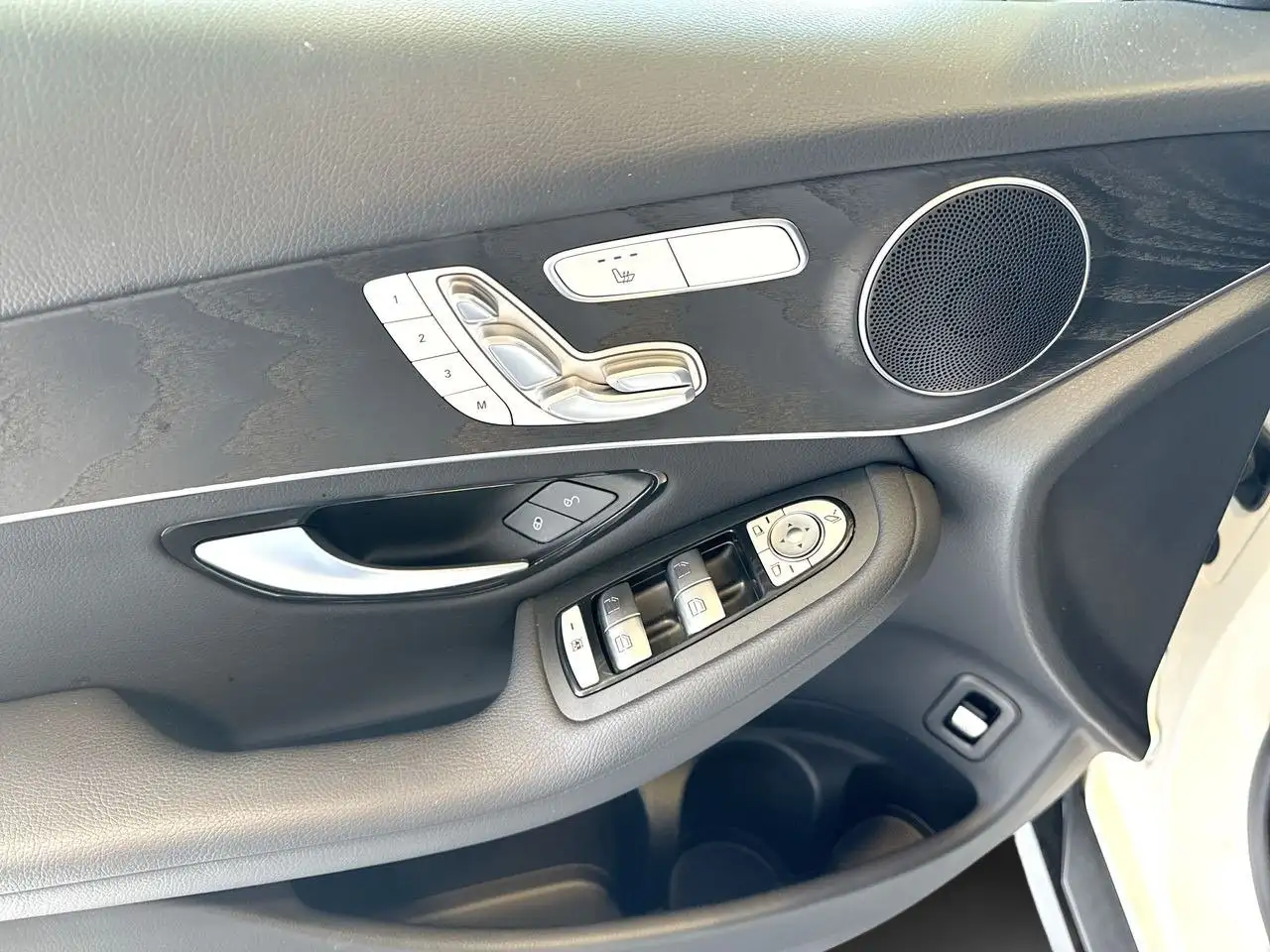 Mercedes-Benz GLC - Image 17