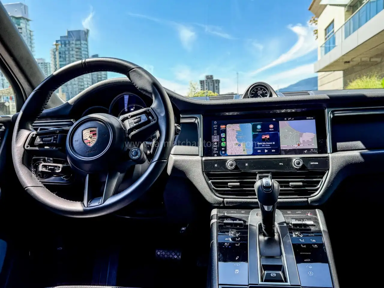 Porsche Macan - Image 12