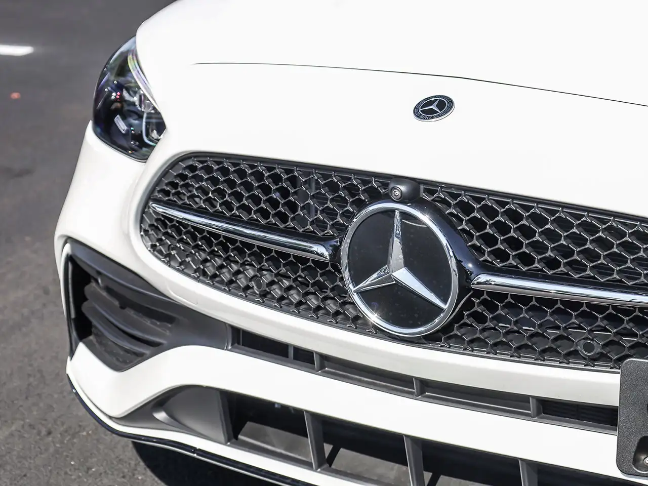 Mercedes-Benz C-Class - Image 13