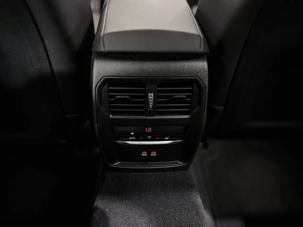 BMW 3 Series - Image 32