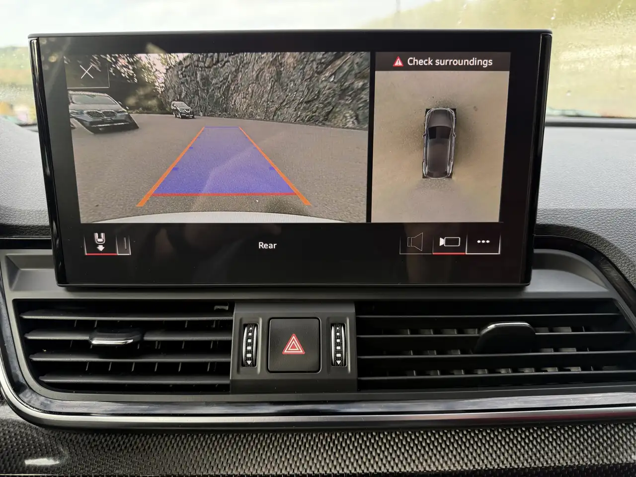 Audi SQ5 - Image 19