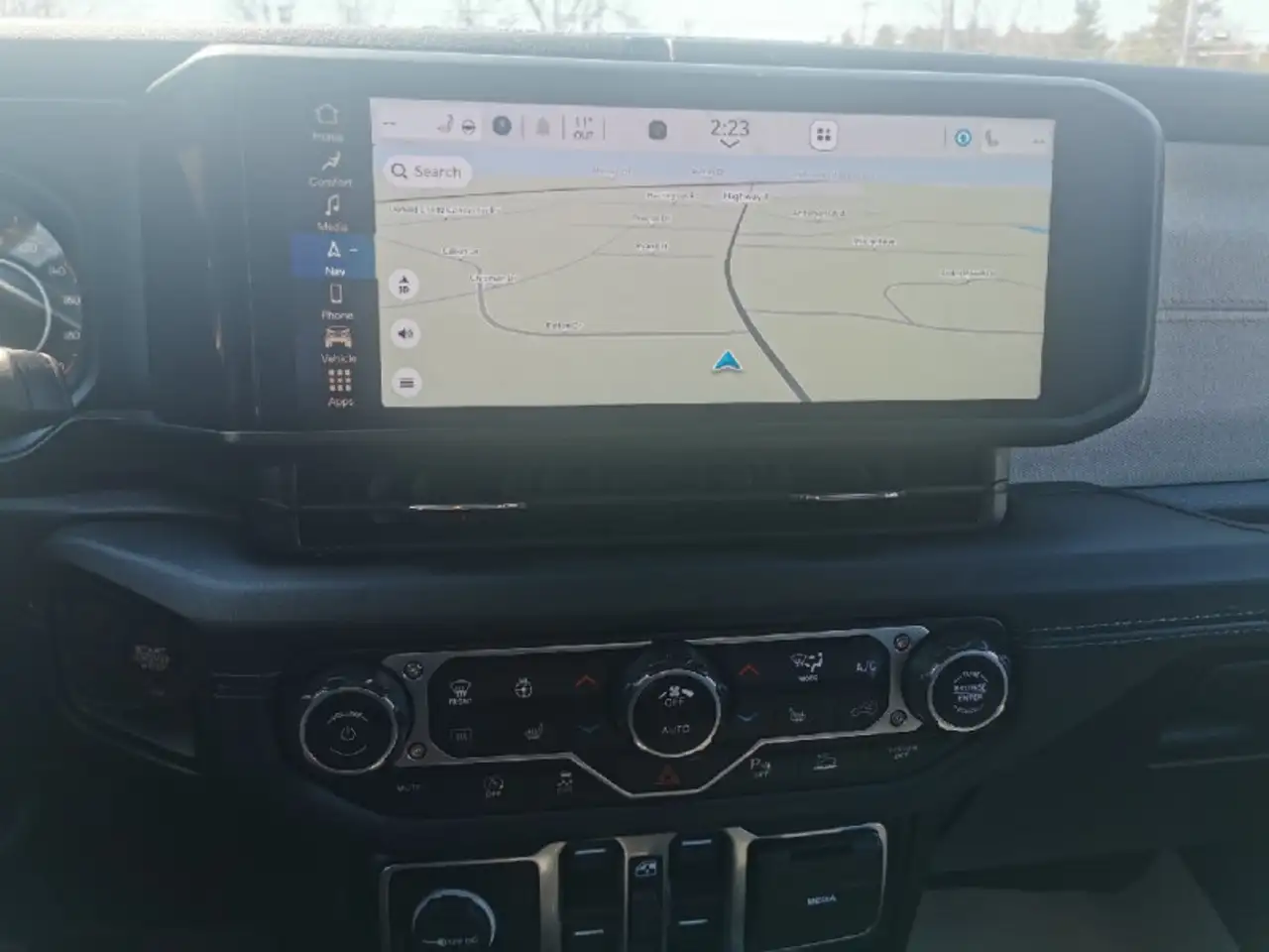 Jeep Wrangler - Image 13
