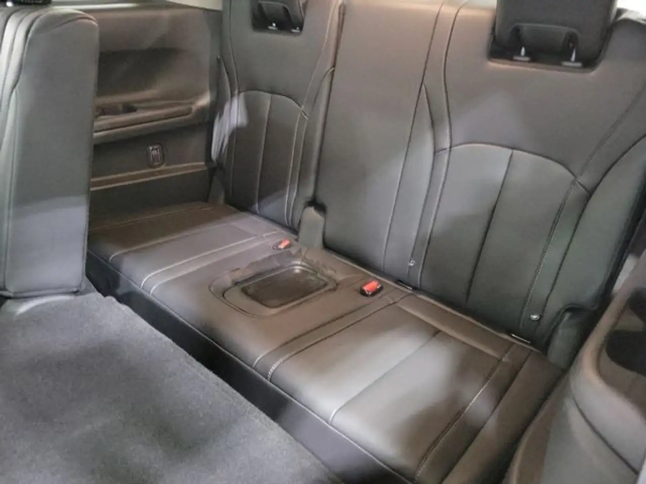 Infiniti QX60 - Image 18